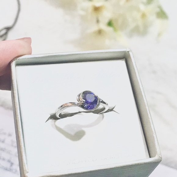 💜Dainty Lavender Round Solitaire Ring Synthetic Stone Sliver Ring 4-Prongs Band - Picture 5 of 16